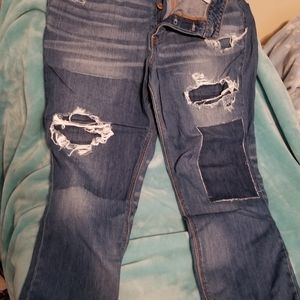 American Eagle Distressed/Parched Jean's 16s